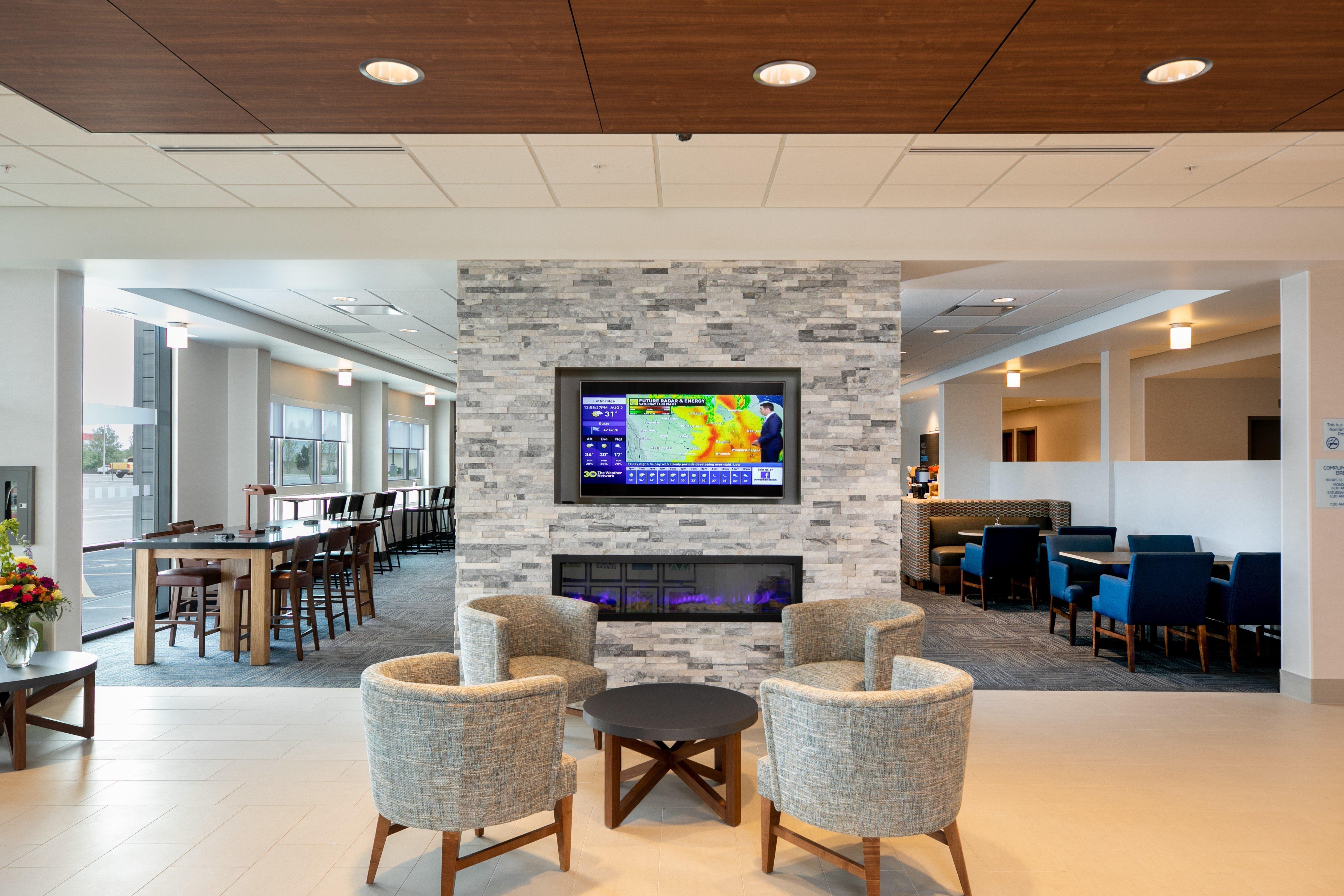 Holiday Inn Express - Lethbridge Southeast By Ihg Exterior foto
