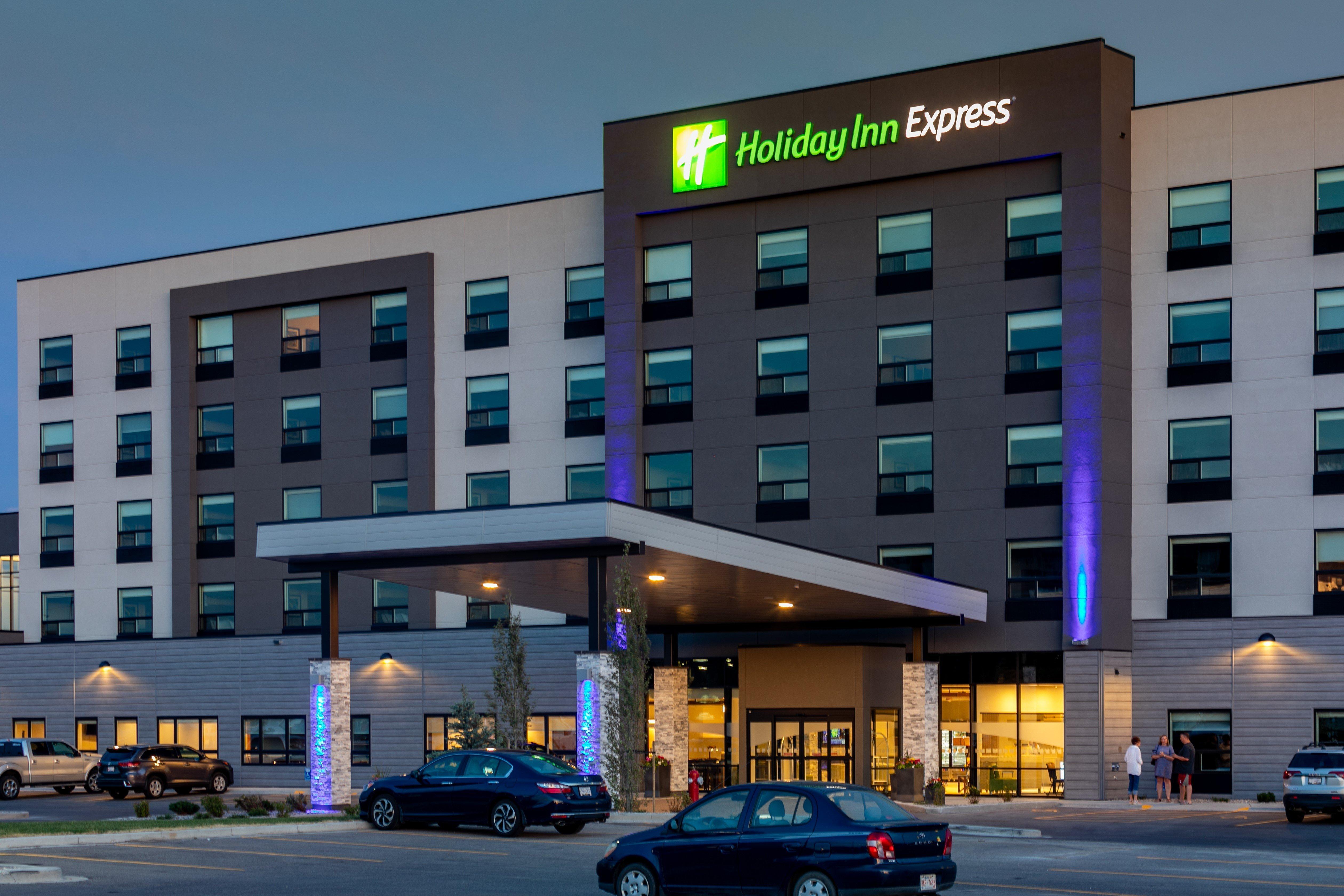 Holiday Inn Express - Lethbridge Southeast By Ihg Exterior foto