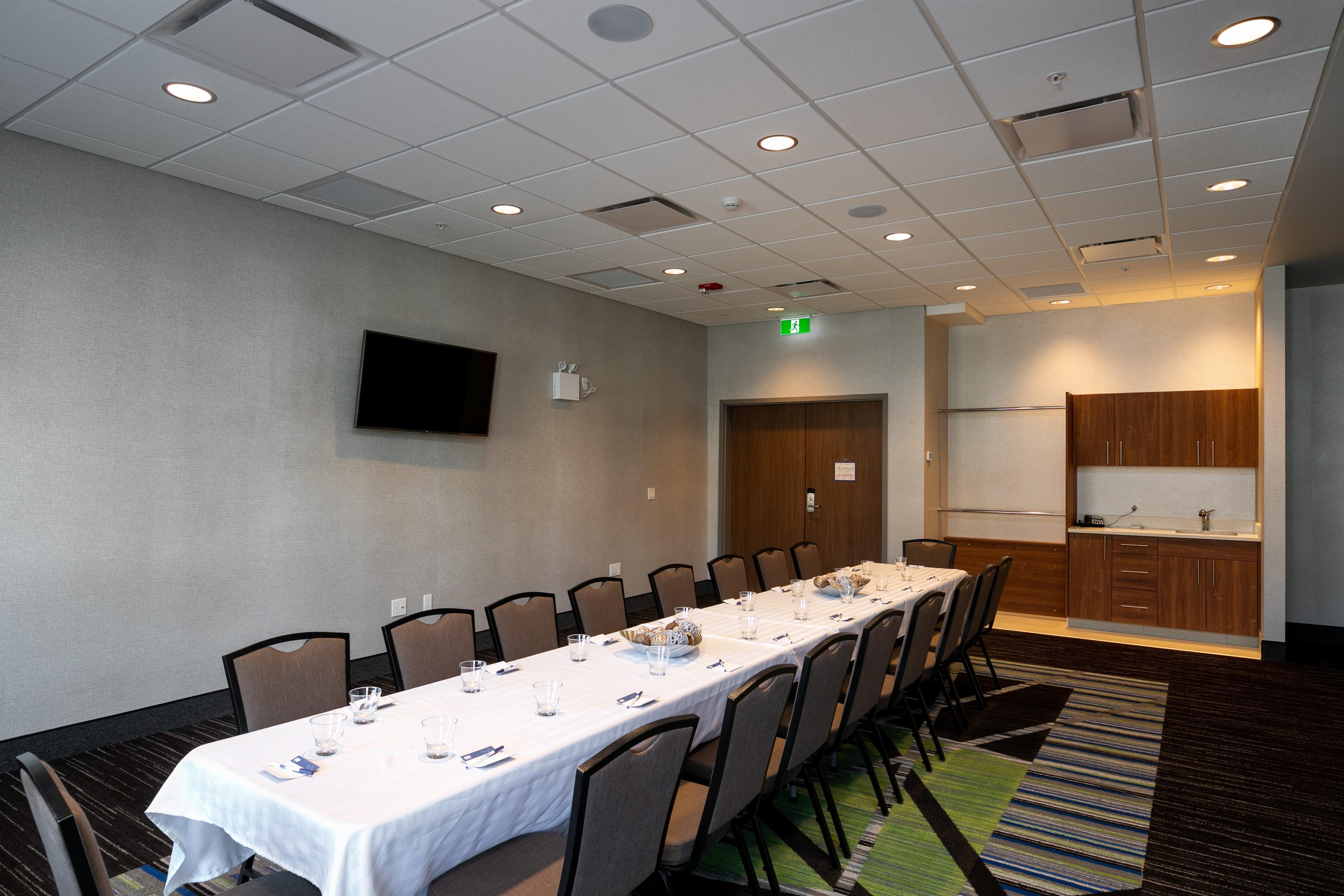 Holiday Inn Express - Lethbridge Southeast By Ihg Exterior foto