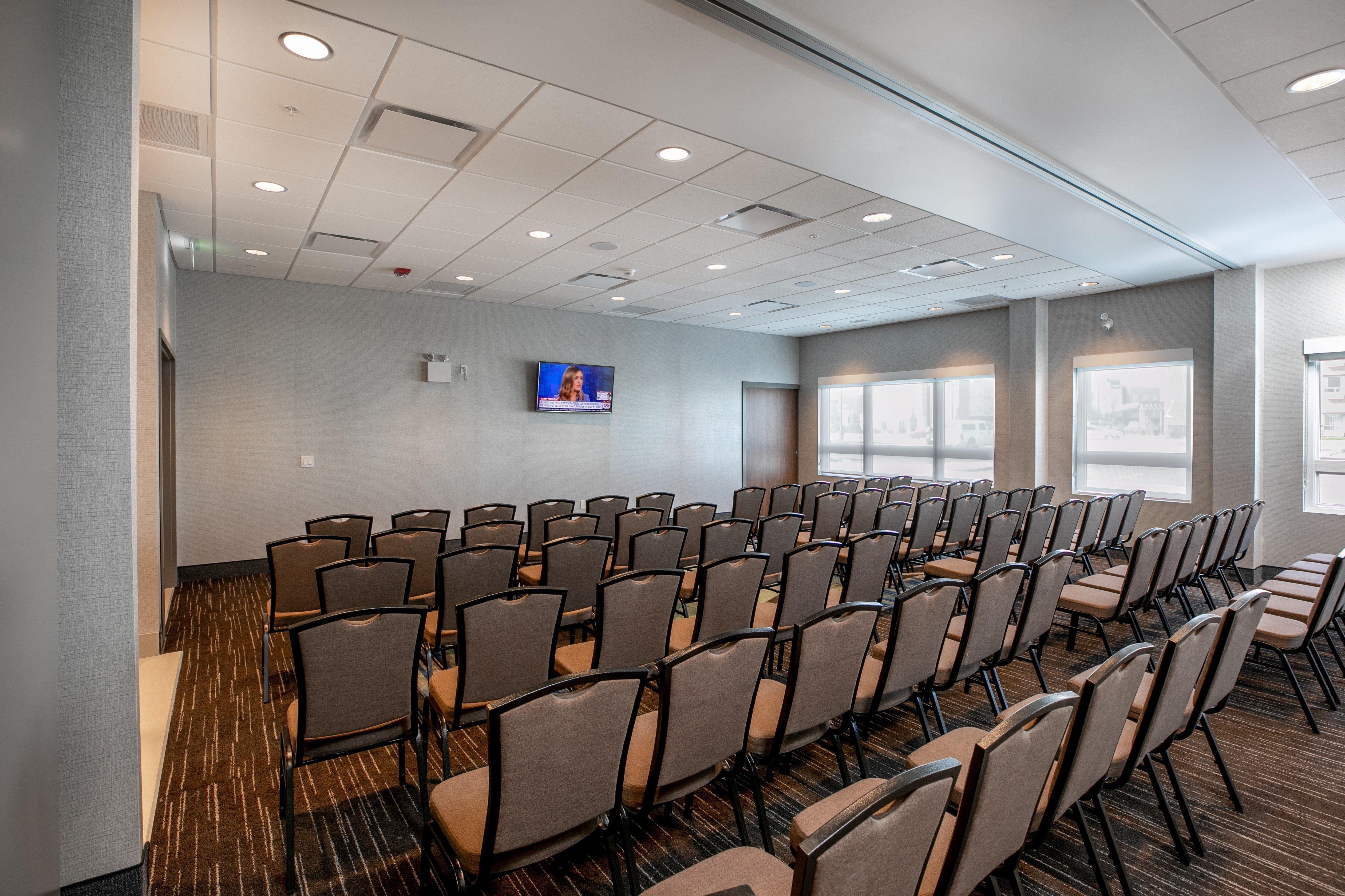 Holiday Inn Express - Lethbridge Southeast By Ihg Exterior foto