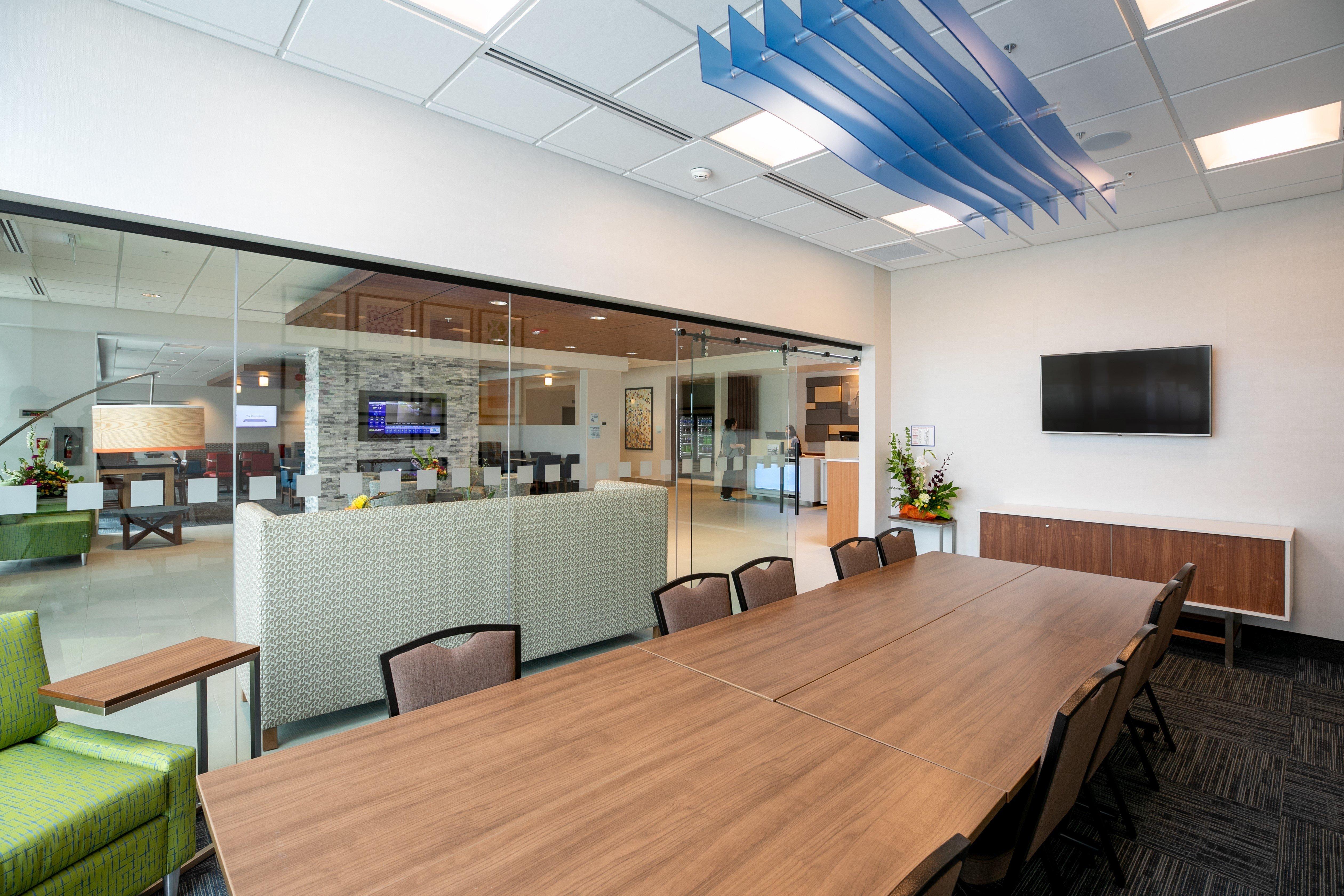 Holiday Inn Express - Lethbridge Southeast By Ihg Exterior foto