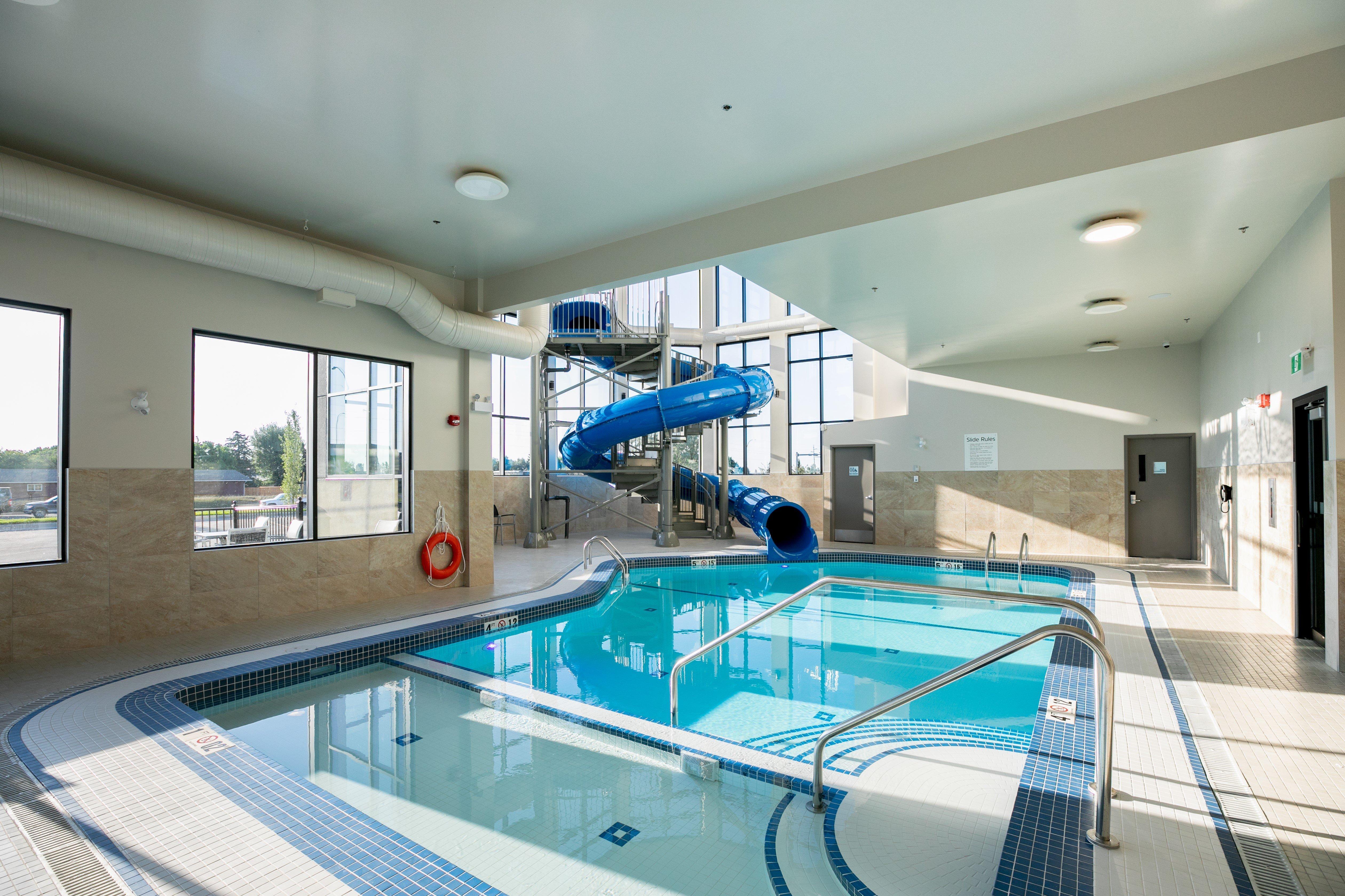 Holiday Inn Express - Lethbridge Southeast By Ihg Exterior foto